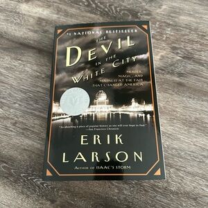 The Devil in the White City by Erik Larson